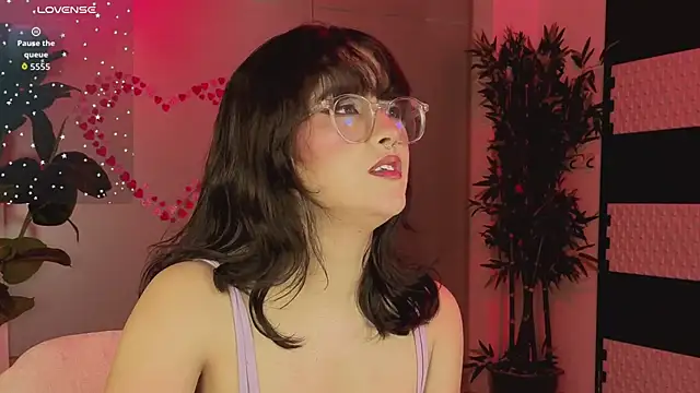 LiLLiAnderson online show from March 2026 12:30:01 PM