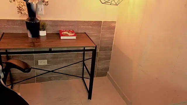 LiLLiAnderson online show from November 2025 11:58:02 AM