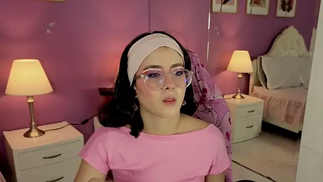 LiLLiAnderson online show from November 2025 11:47:01 AM