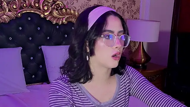 LiLLiAnderson online show from November 2025 11:53:01 AM