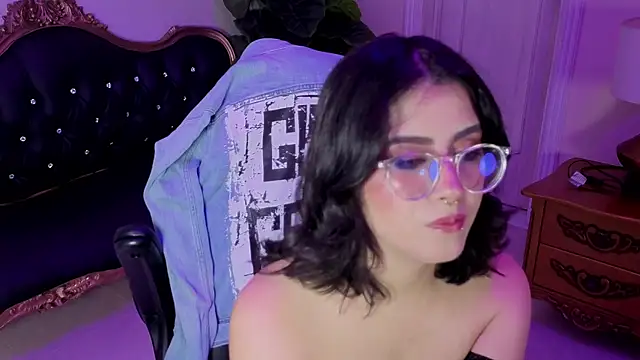 LiLLiAnderson online show from November 2025 11:55:01 AM