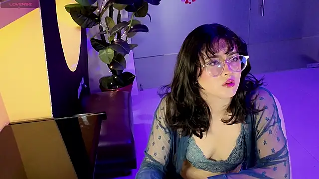 LiLLiAnderson online show from March 2026 11:44:02 AM