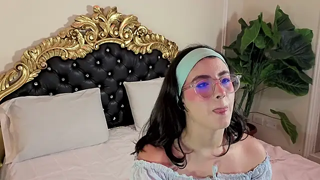 LiLLiAnderson online show from April 2026 11:44:02 AM