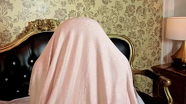 LiLLiAnderson online show from April 2026 11:59:02 AM