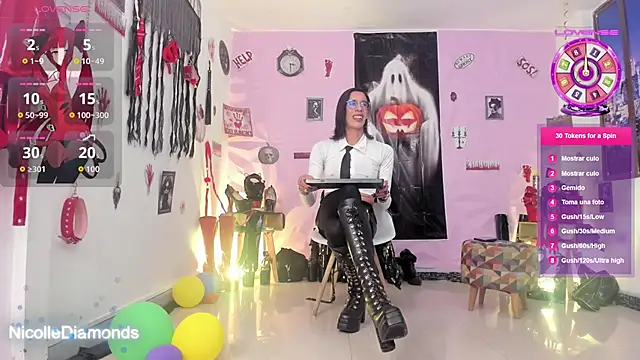 Snapshot of NicolleDiamonds_cg chatting on October 2025 01:23:01 PM NicolleDiamonds cg online show from October 2025 01:23:01 PM