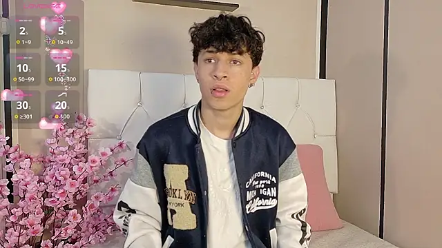 Snapshot of Axel__Evans chatting on October 2025 12:04:02 PM Axel Evans online show from October 2025 12:04:02 PM