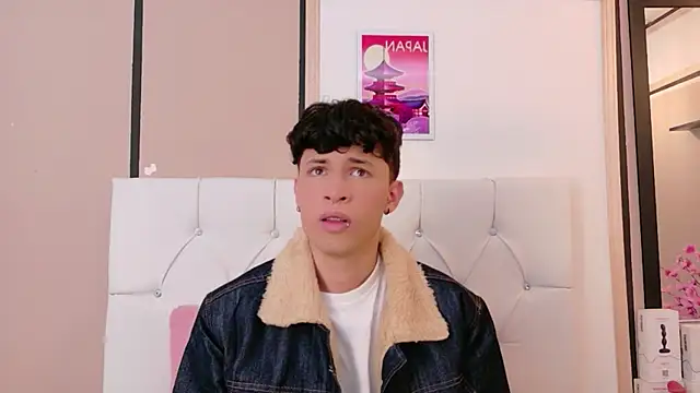 Axel  Evans online show from April 2026 01:12:02 PM