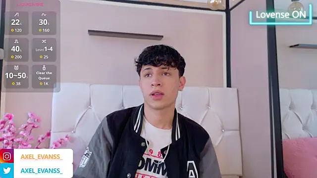 Snapshot of Axel__Evans chatting on October 2025 12:52:01 PM Axel Evans online show from October 2025 12:52:01 PM