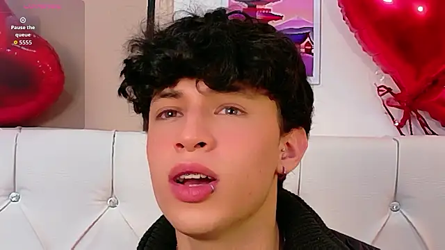 Axel  Evans online show from February 2026 01:13:01 PM