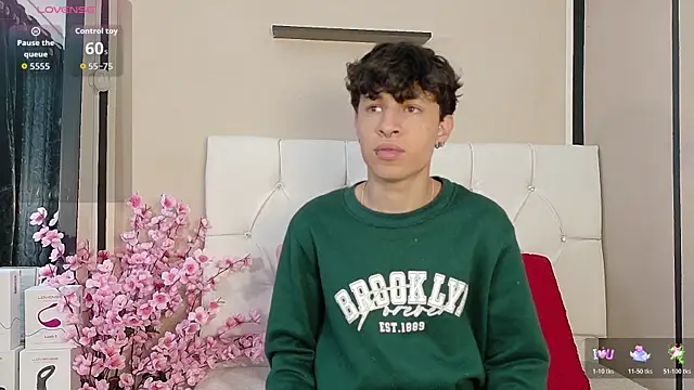 Snapshot of Axel__Evans chatting on October 2025 01:01:01 PM Axel Evans online show from October 2025 01:01:01 PM