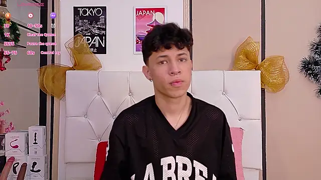 Snapshot of Axel__Evans chatting on December 2025 12:48:02 PM Axel Evans online show from December 2025 12:48:02 PM