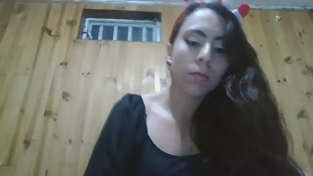 Roselingalvis13 online show from December 2025 02:47:02 AM