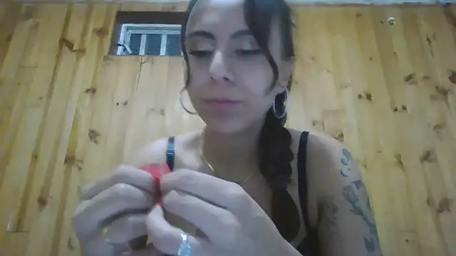 Roselingalvis13 online show from November 2025 03:00:02 AM