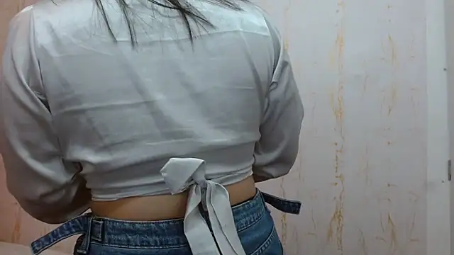 MiaKimky online show from September 2025 05:02:02 PM