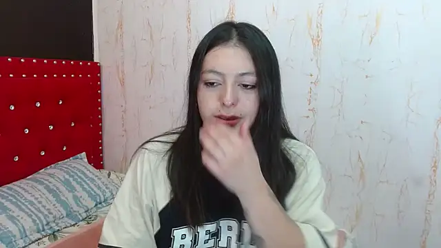 MiaKimky online show from October 2025 04:30:01 PM