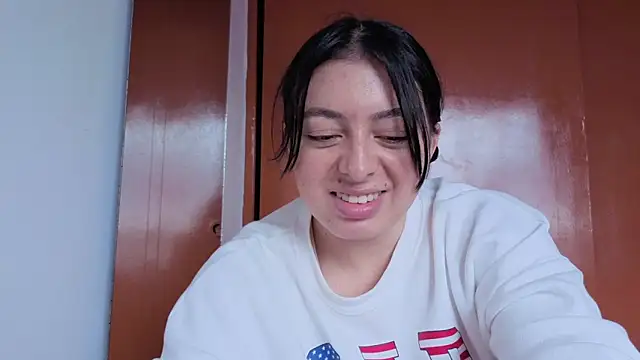 MiaKimky online show from October 2025 04:30:02 PM