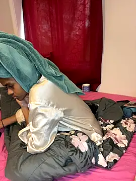 Snapshot of Soniala chatting on November 2025 07:30:01 PM Soniala online show from November 2025 07:30:01 PM