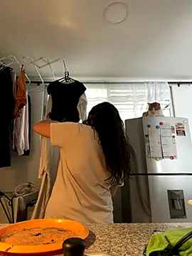 my aleja  online show from November 2025 05:02:01 PM