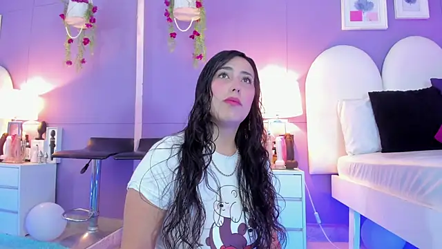 my aleja  online show from October 2025 12:28:02 PM