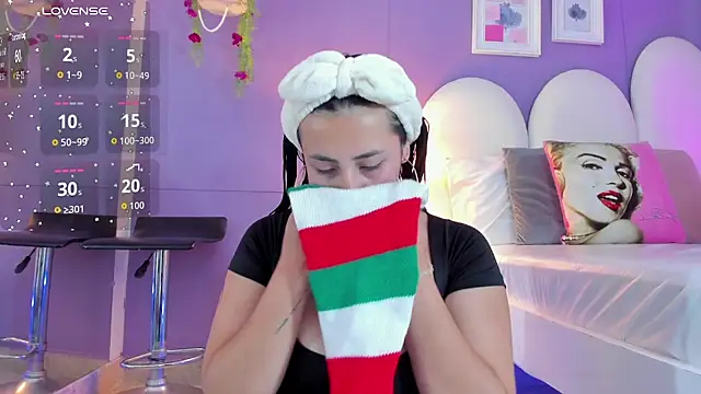 my aleja  online show from November 2025 02:10:01 PM