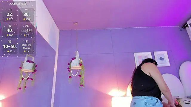 my aleja  online show from November 2025 01:32:02 PM