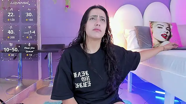 my aleja  online show from November 2025 01:59:02 PM