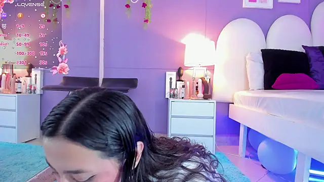 my aleja  online show from October 2025 01:19:01 PM