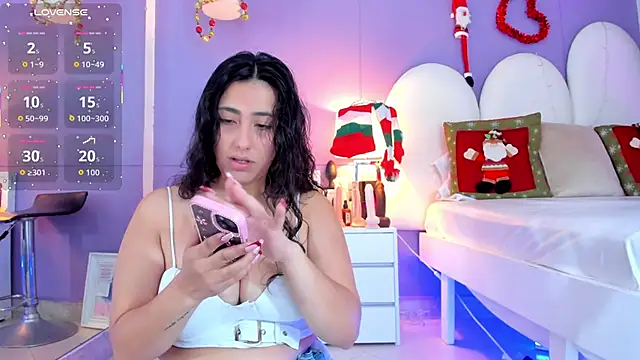 my aleja  online show from December 2025 01:17:02 PM