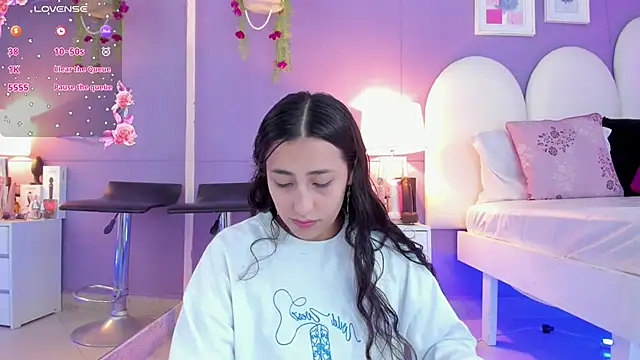 my aleja  online show from October 2025 12:48:02 PM