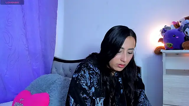 my aleja  online show from April 2026 12:53:02 PM