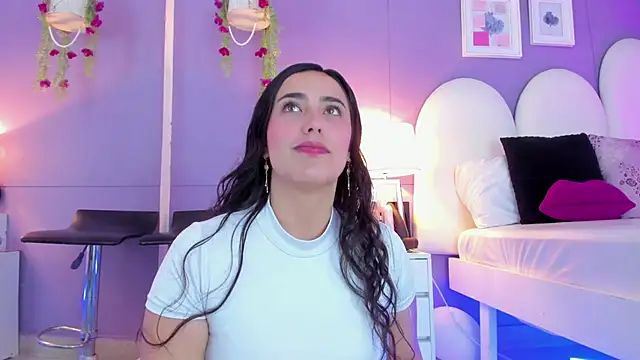 my aleja  online show from October 2025 01:01:01 PM