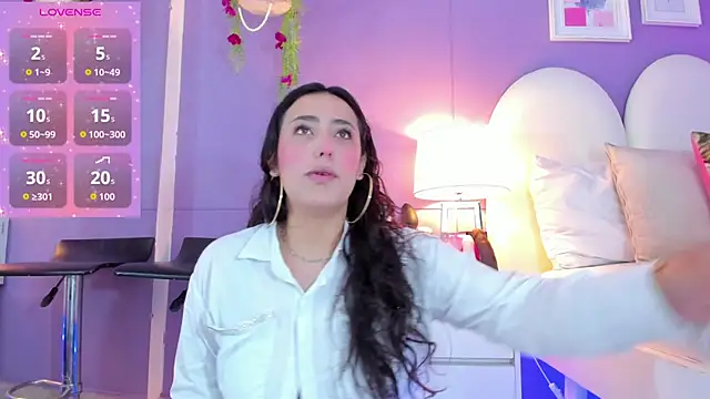 my aleja  online show from November 2025 01:15:01 PM