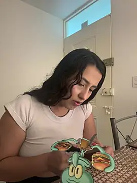 my aleja  online show from April 2026 01:42:01 AM