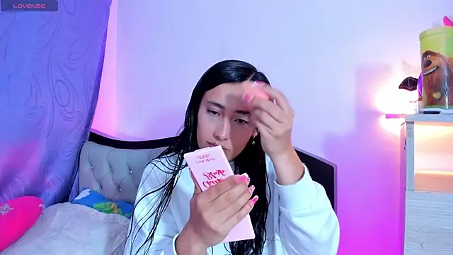 my aleja  online show from April 2026 01:12:01 AM