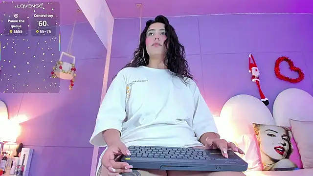 my aleja  online show from November 2025 01:44:02 PM