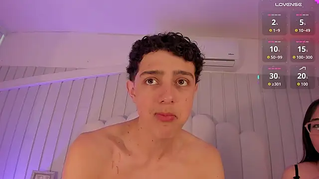 juliie star online show from March 2026 10:22:02 PM