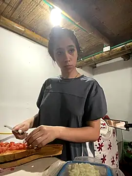 juliie star online show from October 2025 06:19:02 PM