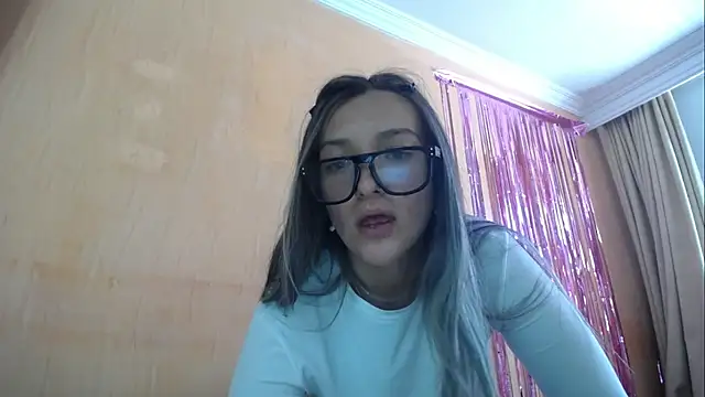 miss lilieth online show from January 2026 05:27:02 PM