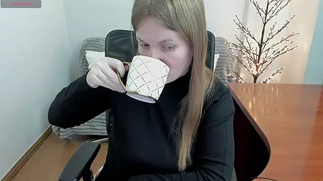 Alisha Skyes online show from December 2025 04:33:01 PM