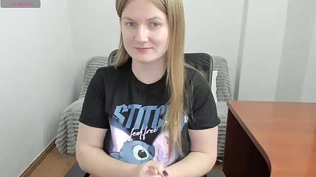 Snapshot of Alisha_Skyes chatting on February 2026 04:27:01 PM Alisha Skyes online show from February 2026 04:27:01 PM