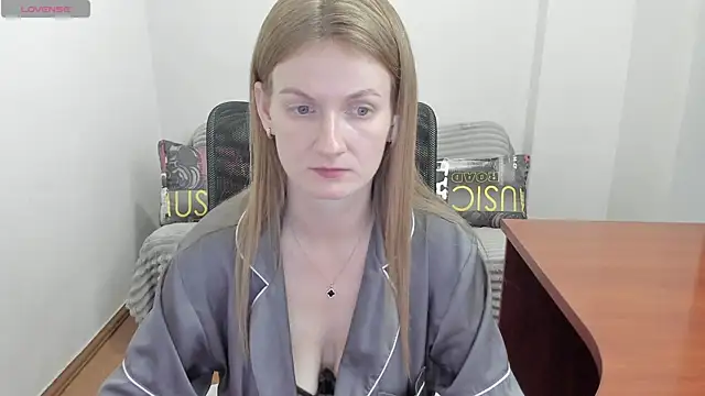 Snapshot of Alisha_Skyes chatting on July 2026 05:16:01 PM Alisha Skyes online show from July 2026 05:16:01 PM