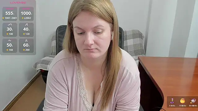 Snapshot of Alisha_Skyes chatting on October 2025 03:35:02 PM Alisha Skyes online show from October 2025 03:35:02 PM