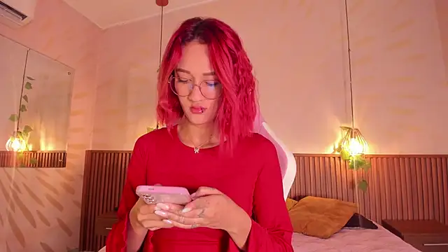 daphne courtis online show from May 2026 03:13:01 AM