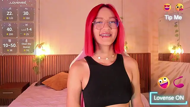 daphne courtis online show from May 2026 03:10:01 AM