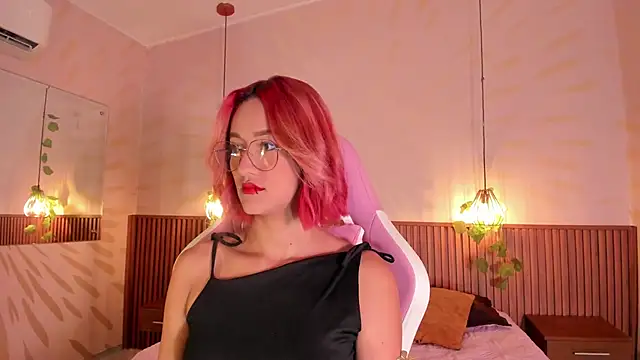 daphne courtis online show from April 2026 03:13:02 AM