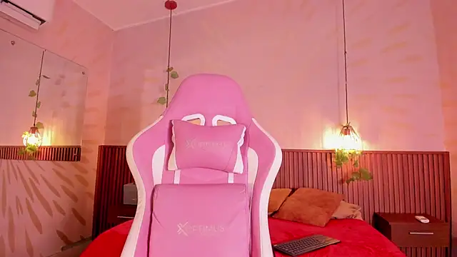 daphne courtis online show from March 2026 05:08:02 AM