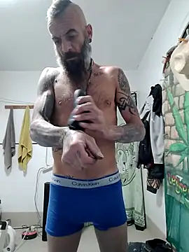 Snapshot of Zk1980 chatting on November 2025 08:36:02 PM Zk1980 online show from November 2025 08:36:02 PM