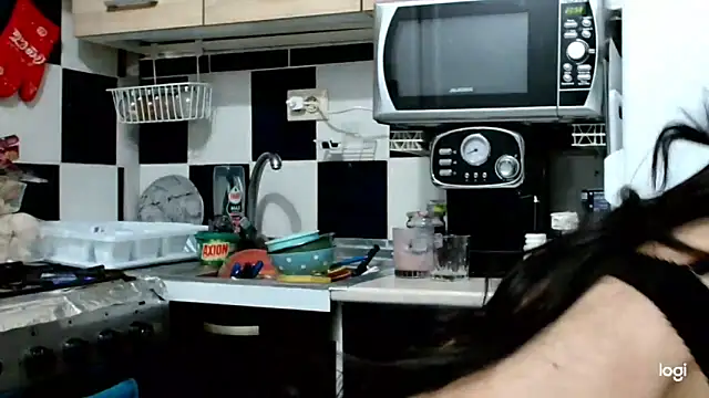 Laryta girl13 online show from March 2026 06:58:01 PM