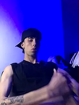 redmen69 online show from September 2025 04:50:02 AM