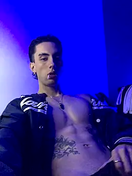 redmen69 online show from September 2025 02:07:02 AM